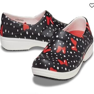 Minnie Mouse Crocs